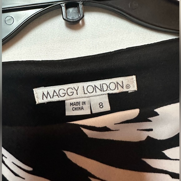 Maggy London Blue/Black Short Sleeve Sheath Dress - Picture 3 of 3